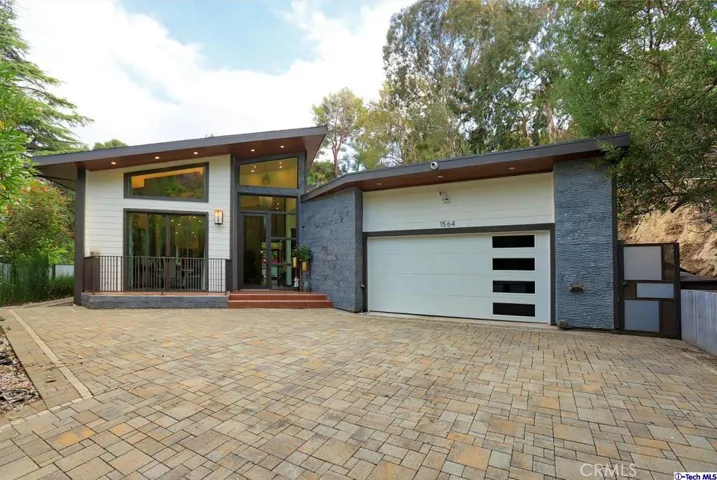 1564 Sheridan Road, Glendale, California 91206