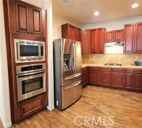 669 Shaffer Street, Corona, California 92879
