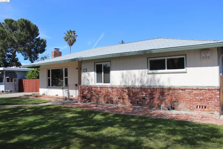 257 Redondo Dr, Pittsburg, California 94565