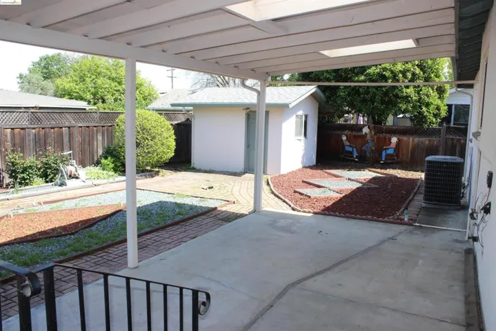 257 Redondo Dr, Pittsburg, California 94565