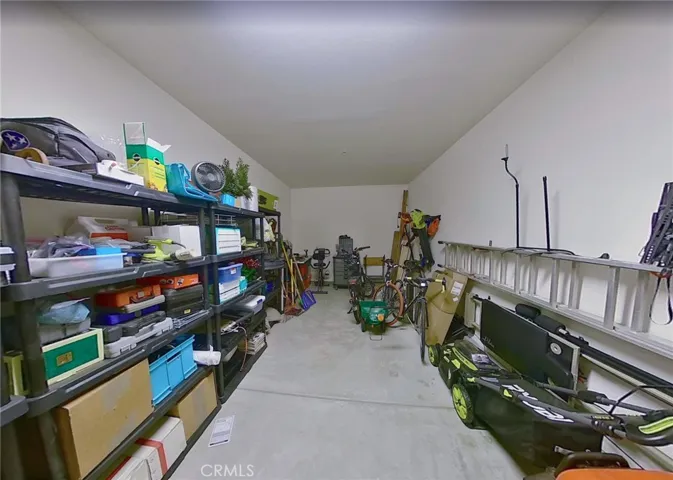 Tandem Garage Space
