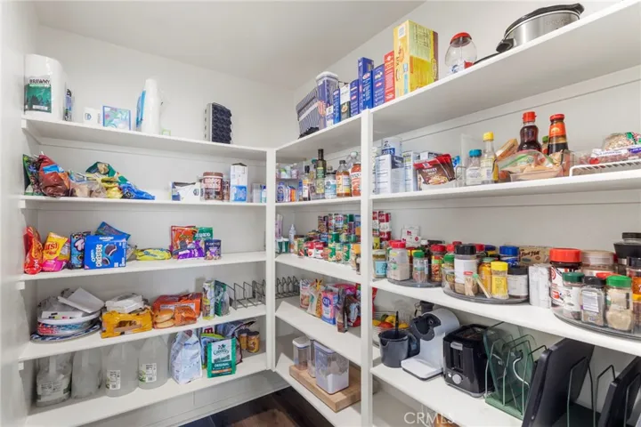 Walk In Pantry