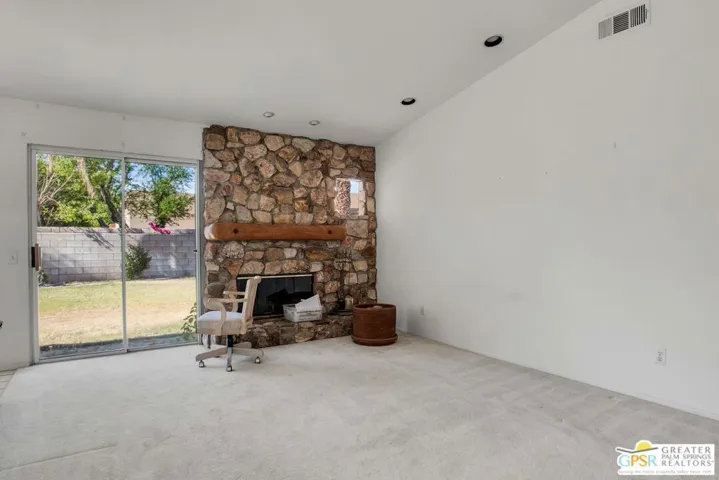 Den area