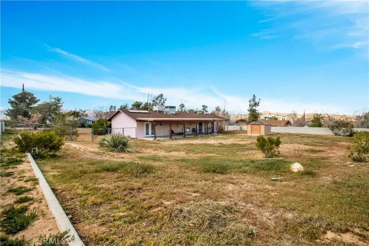 7433 Frontera Avenue, Yucca Valley, California 92284