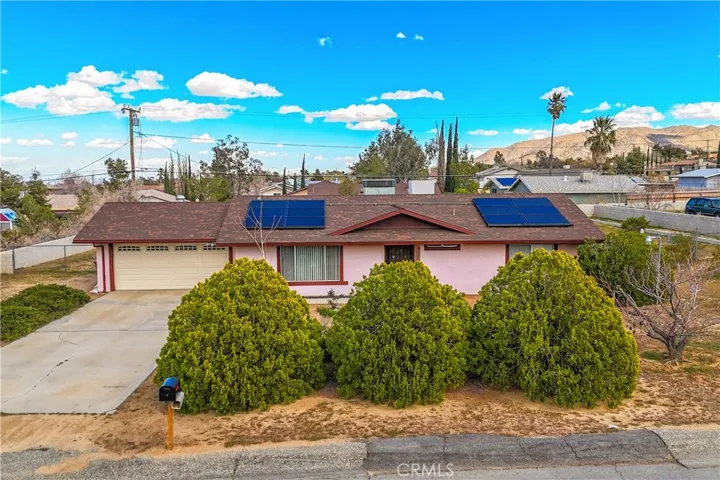 7433 Frontera Avenue, Yucca Valley, California 92284