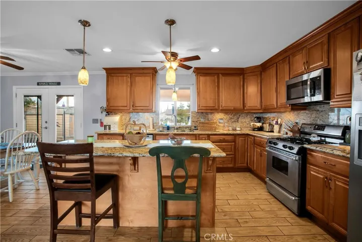 7433 Frontera Avenue, Yucca Valley, California 92284