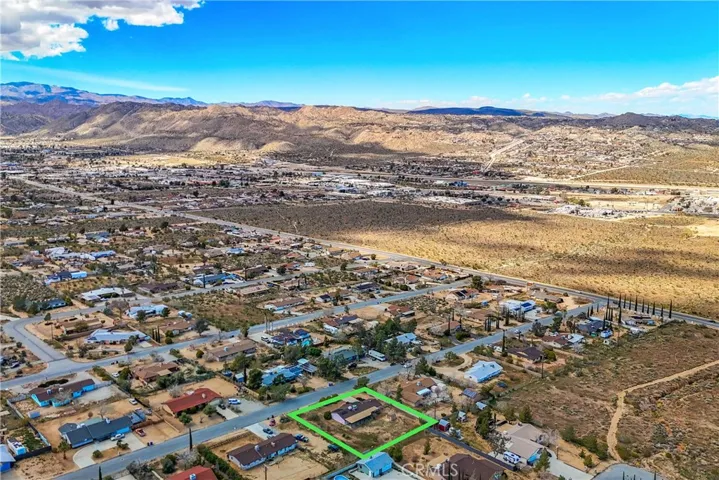 7433 Frontera Avenue, Yucca Valley, California 92284