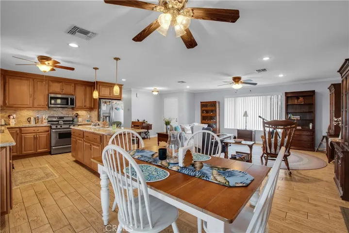 7433 Frontera Avenue, Yucca Valley, California 92284