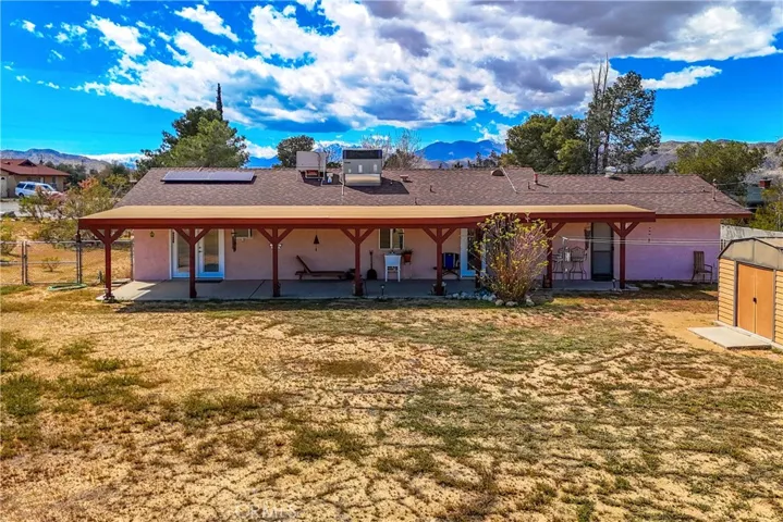7433 Frontera Avenue, Yucca Valley, California 92284