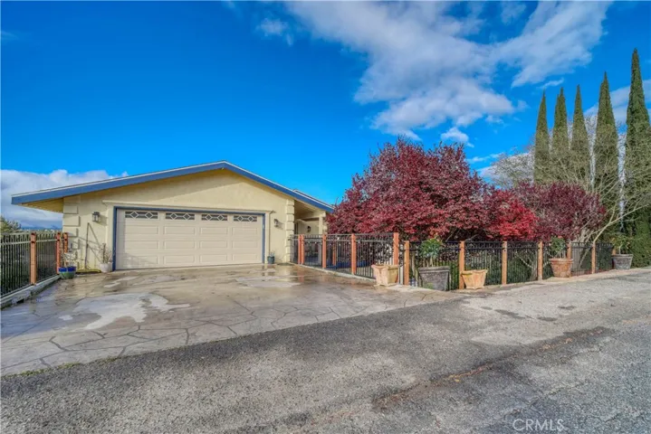 1042 Vista Grande Street, Paso Robles, California 93446