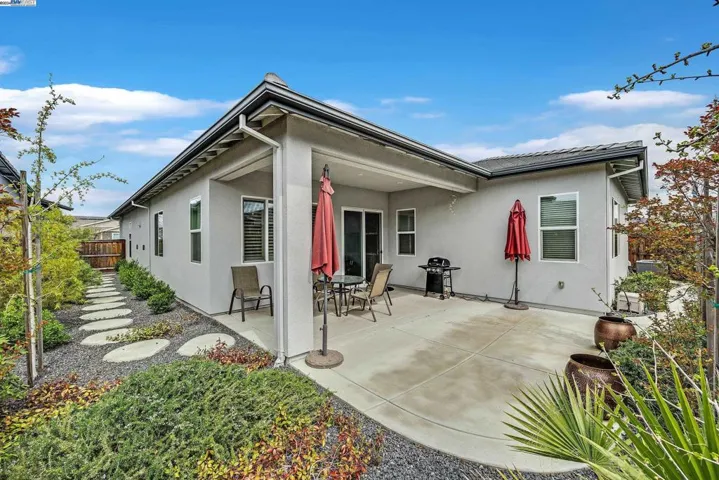 1163 Ambrose Dr, Manteca, California 95336