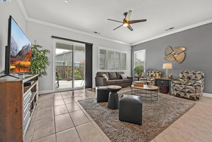 1163 Ambrose Dr, Manteca, California 95336