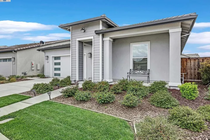 1163 Ambrose Dr, Manteca, California 95336