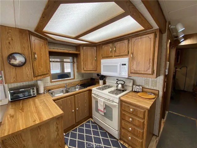 1423 Sierra Drive, San Jacinto, California 92583