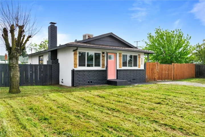 5346 E Tyler Avenue, Fresno, California 93727