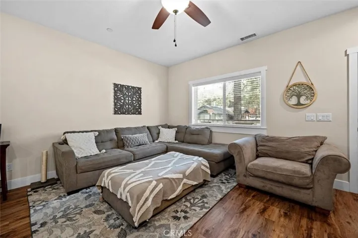 1858 Sparrow Road, Wrightwood, California 92397