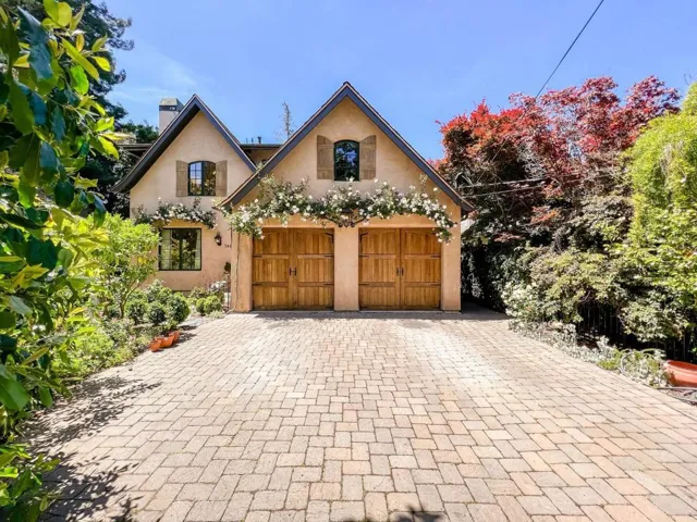 744 College Avenue, Menlo Park, California 94025