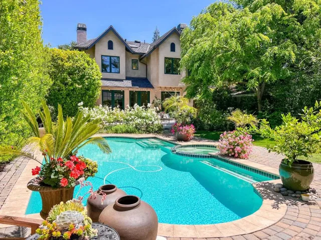 744 College Avenue, Menlo Park, California 94025