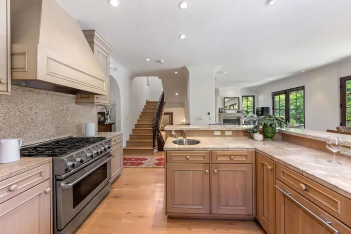 744 College Avenue, Menlo Park, California 94025