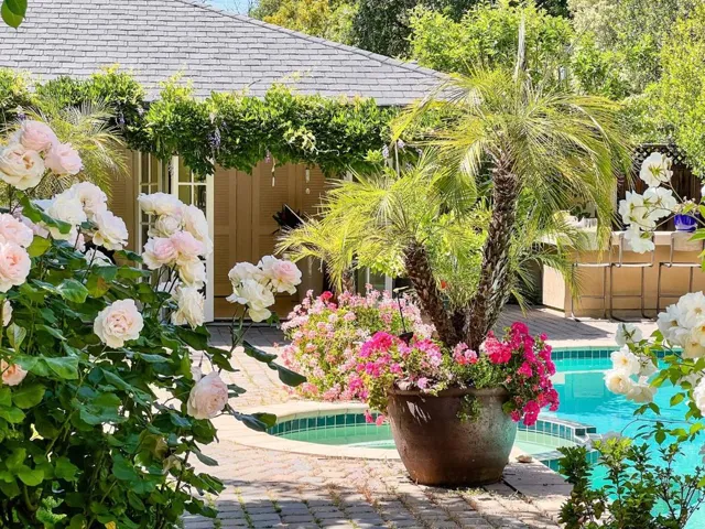 744 College Avenue, Menlo Park, California 94025