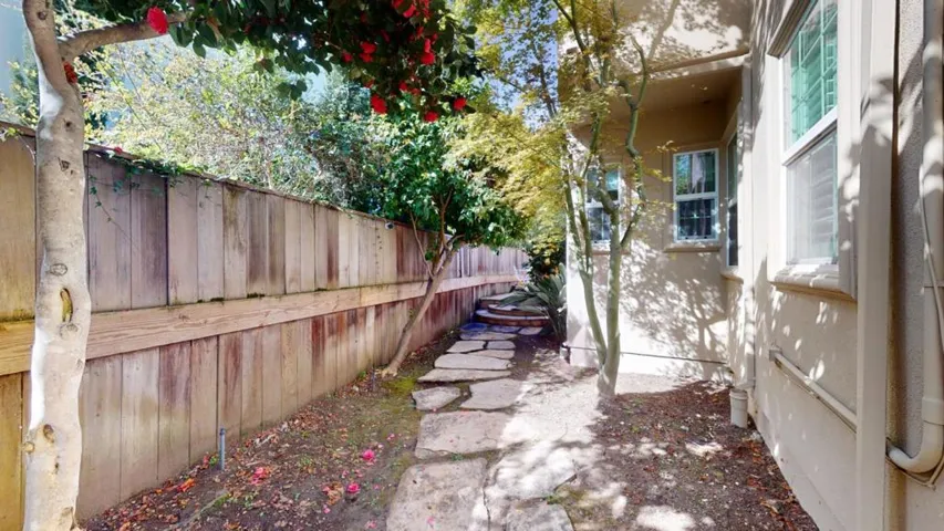 1280 Lincoln Avenue, Palo Alto, California 94301