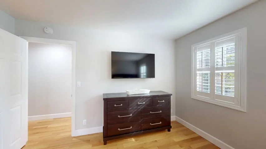 1280 Lincoln Avenue, Palo Alto, California 94301