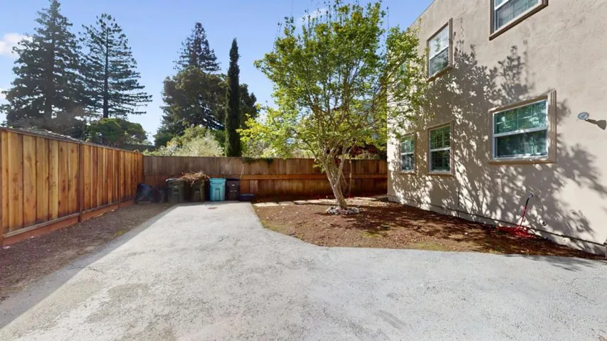 1280 Lincoln Avenue, Palo Alto, California 94301