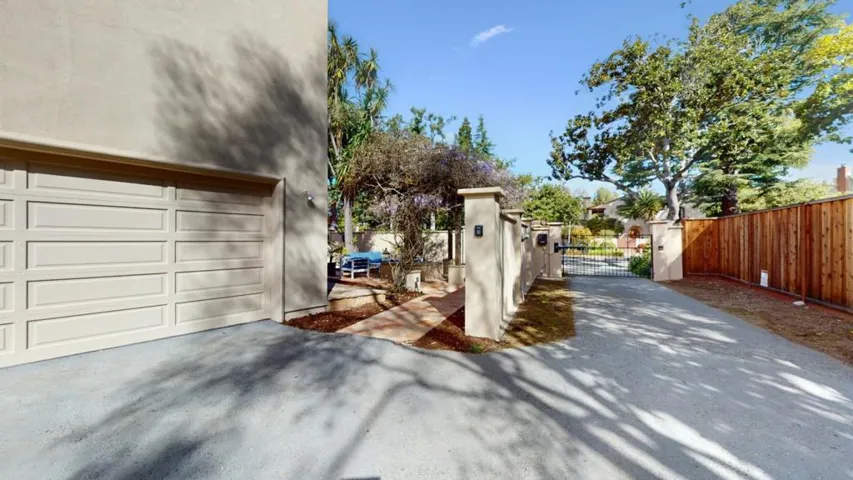 1280 Lincoln Avenue, Palo Alto, California 94301