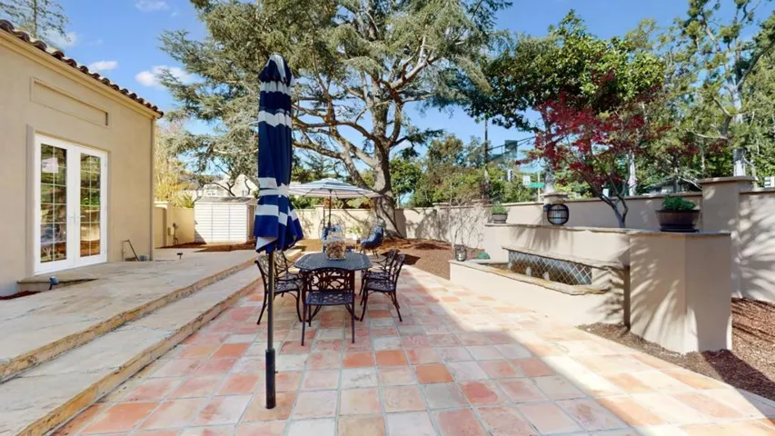 1280 Lincoln Avenue, Palo Alto, California 94301