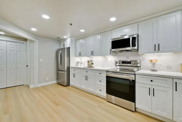 440 Cesano Court 107, Palo Alto, California 94306