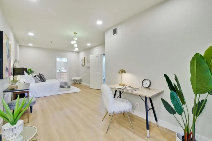 440 Cesano Court 107, Palo Alto, California 94306