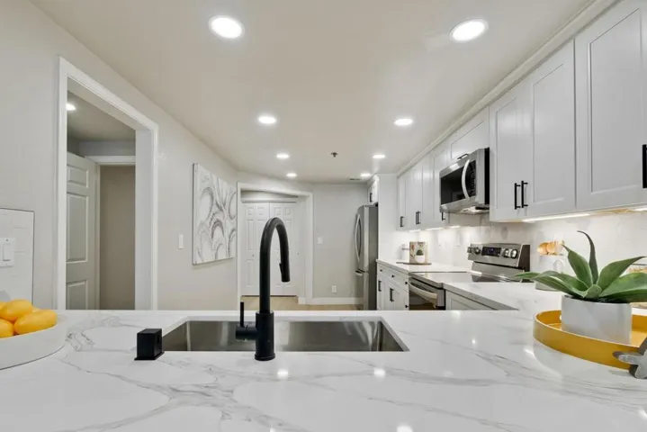 440 Cesano Court 107, Palo Alto, California 94306