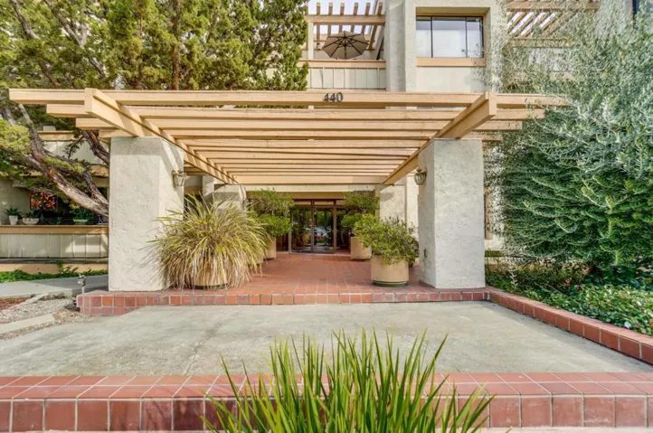 440 Cesano Court 107, Palo Alto, California 94306