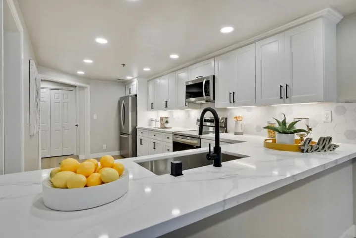 440 Cesano Court 107, Palo Alto, California 94306