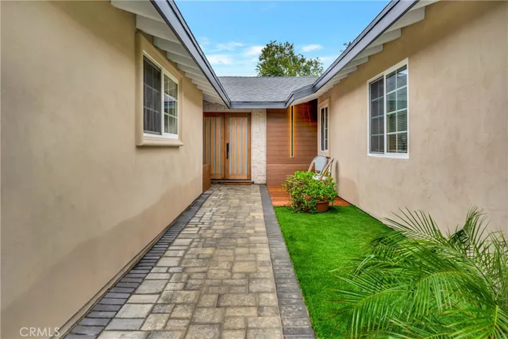24131 Mobile Street, West Hills, California 91307