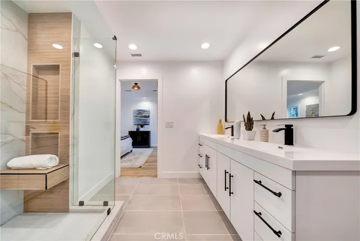 24131 Mobile Street, West Hills, California 91307
