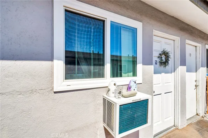 6735 Elmer Avenue 18, North Hollywood, California 91606