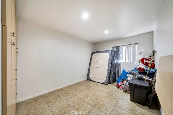 6735 Elmer Avenue 18, North Hollywood, California 91606