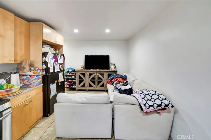 6735 Elmer Avenue 18, North Hollywood, California 91606