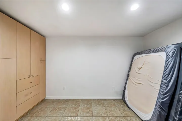 6735 Elmer Avenue 18, North Hollywood, California 91606