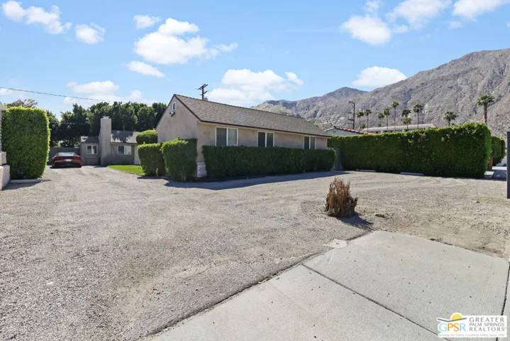 517 E Camino Parocela, Palm Springs, California 92264