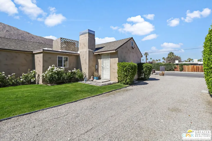 517 E Camino Parocela, Palm Springs, California 92264