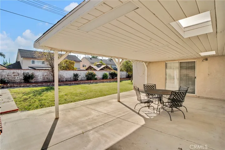 10018 Cozycroft Avenue, Chatsworth, California 91311