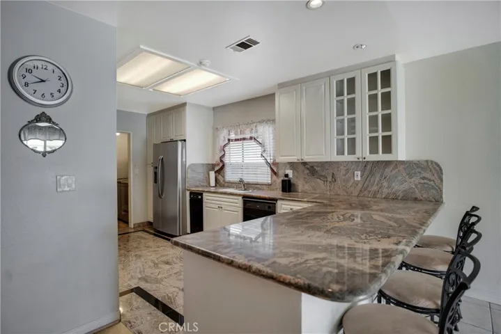 10018 Cozycroft Avenue, Chatsworth, California 91311