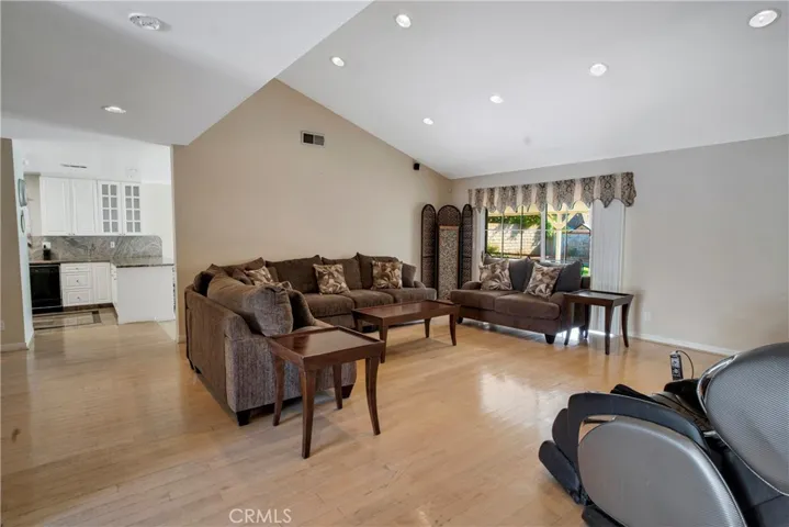 10018 Cozycroft Avenue, Chatsworth, California 91311