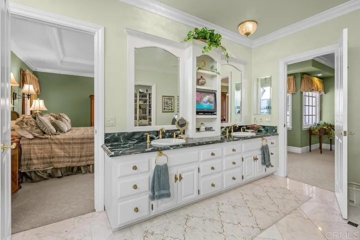 27 Shady Hill Lane, Fallbrook, California 92028
