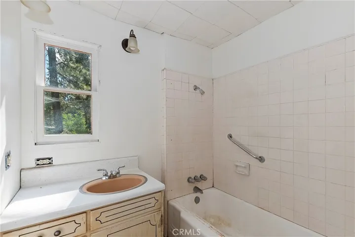 42163 Big Bear Boulevard, Big Bear Lake, California 92315