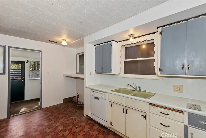 42163 Big Bear Boulevard, Big Bear Lake, California 92315