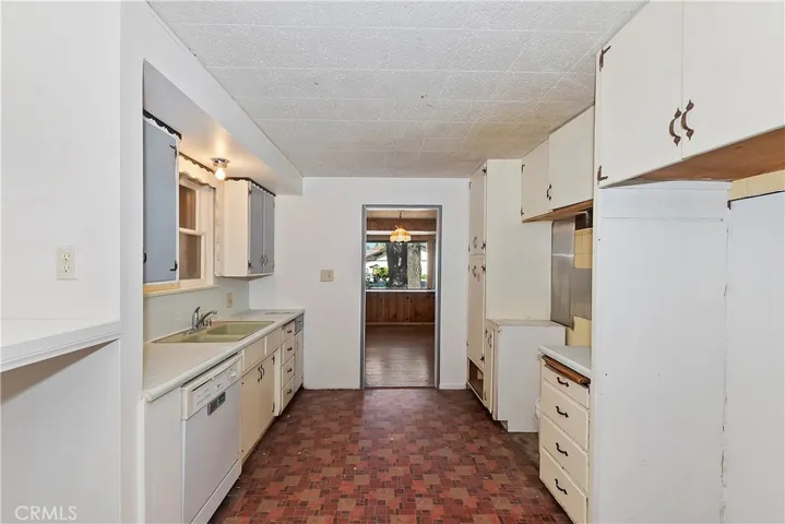 42163 Big Bear Boulevard, Big Bear Lake, California 92315