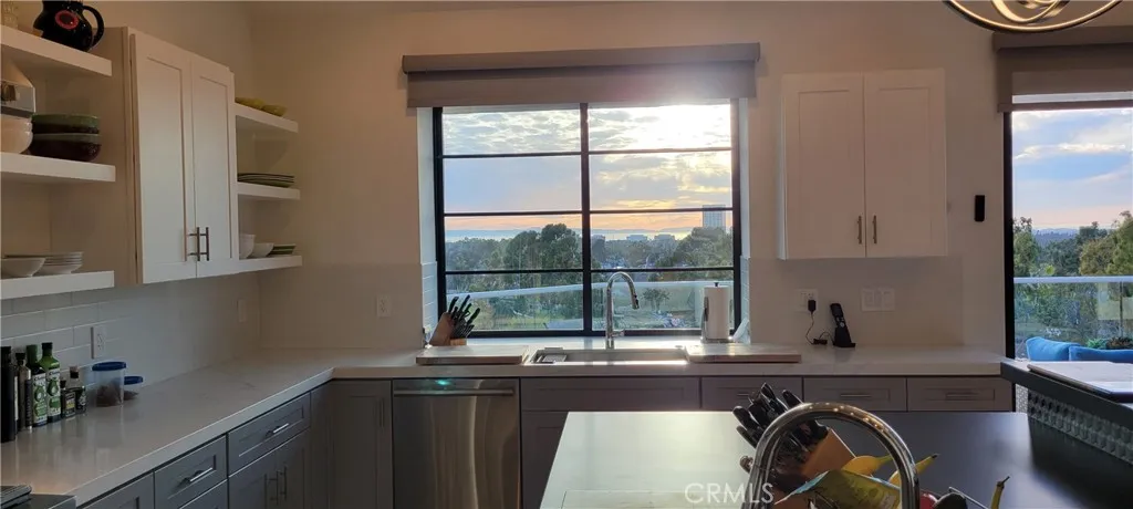 17 Monaco, Newport Beach, California 92660 home-pic-59